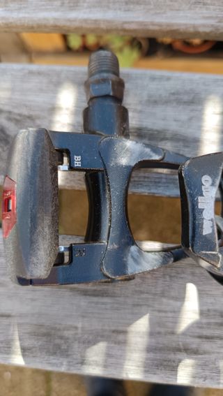 Pedales carretera Wellgo BH negros