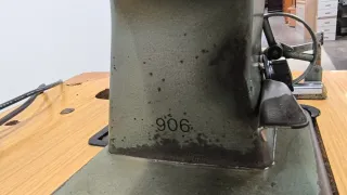 MAQUINA DE COSER REFREY ECONOMICA FUNCIONA BIEN