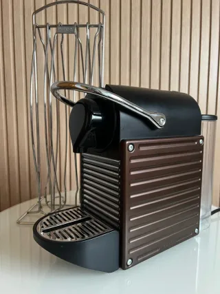 Cafetera Krups Nespresso Pixie Cris Titanio
