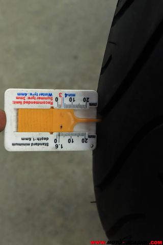 BMW G 310 R -APTA A2-