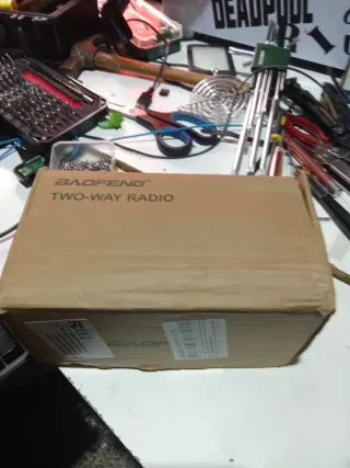 Walkie Talkie Baofeng con Antena y Cargador