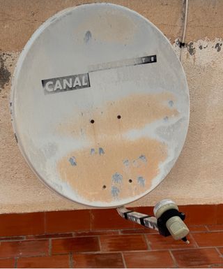 Satélite Boston TS2001