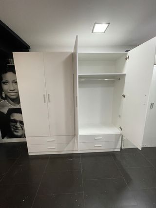 Armario 4 puertas y 4 cajones