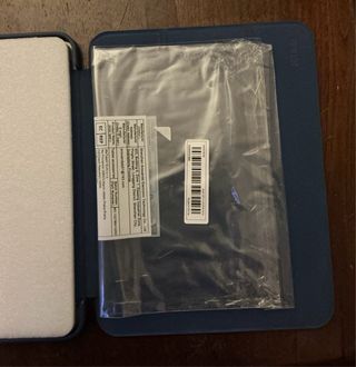 Cover e Tastiera JETech per iPad (A16)