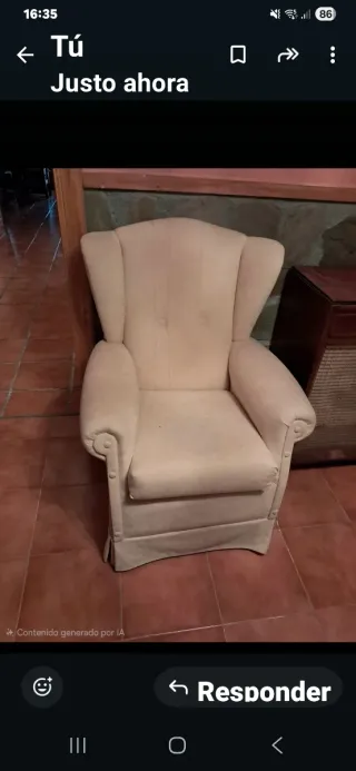 Sillón de lectura color crudo