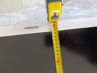 TV Blanca 24 pulgadas con soporte