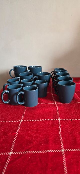 Juego de 12 tazas de cerámica azul