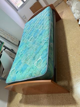 Cama individual con colchón