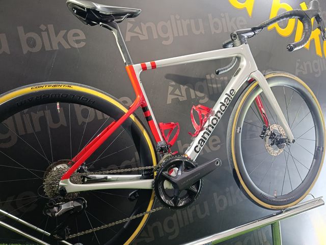 Bicicleta Cannondale SuperSix EVO