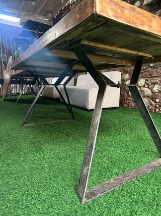 Mesa rústica madera y metal