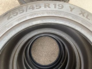 Neumáticos Continental 255/45/19 104Y