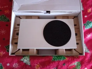 Xbox Series S + Mando Blanco