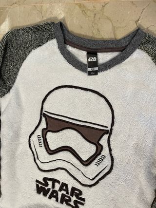 Pijama Star Wars Terciopelo talla 134cm niño