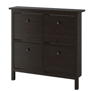 Mueble zapatero de madera oscuro