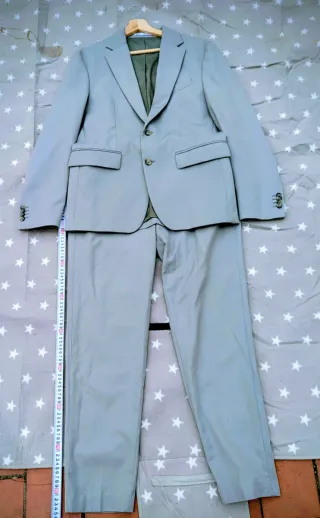 Traje Zara Verde Claro Talla L