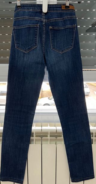 Pantalón vaquero azul Talla 36