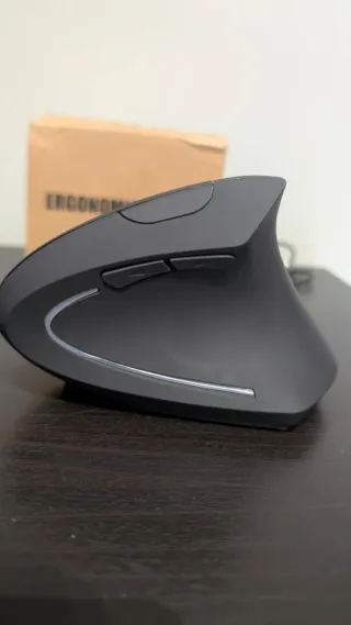 Mouse ergonomico nero antifatica,con cavo usb