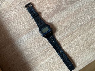 Reloj Casio digital, modelo "DB-150"