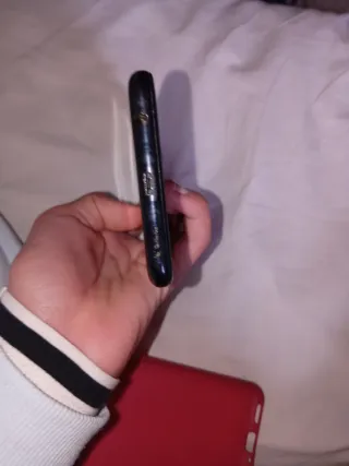 LG K40s Negro con incluye caja de protección