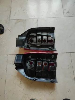 Pilotos traseros vw t5