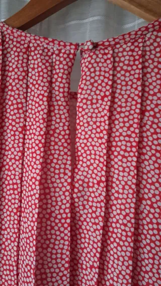 Blusa romántica lunares rojos