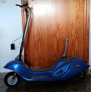 Patinete Eléctrico Blue Retro