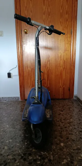 Patinete Eléctrico Blue Retro