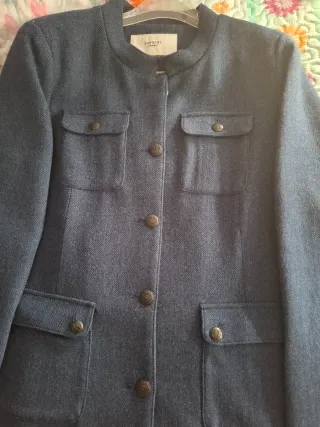 Abrigo Cortefiel espiga azul