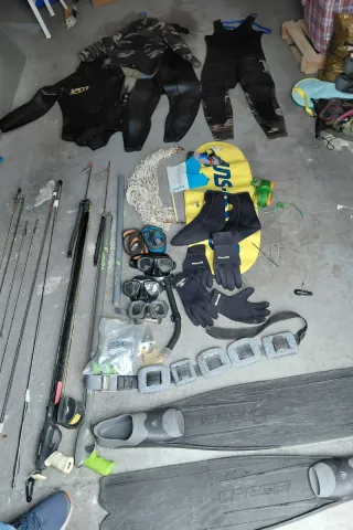 Lote de equipo de pesca submarina