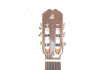 E685796-0 Guitarra Clasica Admira Triana