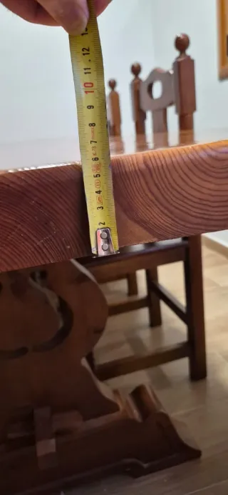 Mesa Castellana de madera maciza de Pino