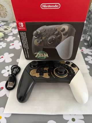 Nintendo Switch OLED Zelda Tears of Kingdom