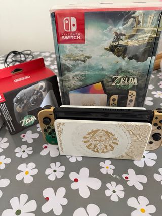 Nintendo Switch OLED Zelda Tears of Kingdom