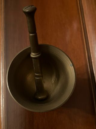 Mortaio vintage in ottone