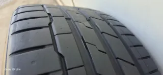 Neumático Hankook 235/30/20