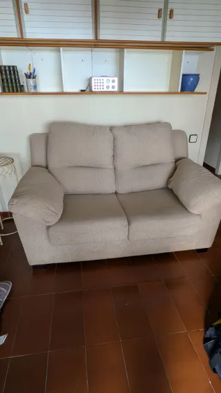 Sofá y butaca tela beige