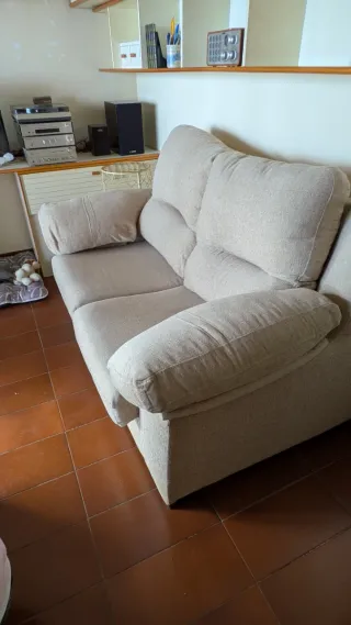 Sofá y butaca tela beige