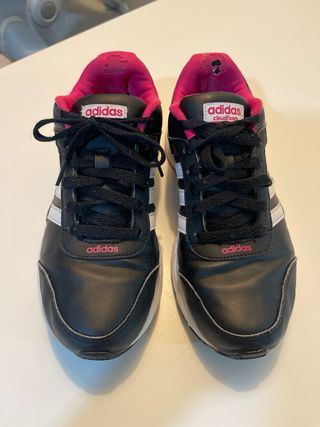 Zapatillas Adidas Negras y Rosas