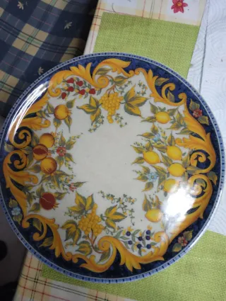 Piatto da portata o sottopiatto decorato