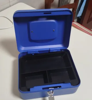 Caja Fuerte Azul Metálica con Llave