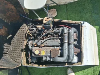 Barco a motor,diésel intraborda