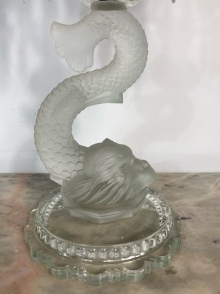 Par de candelabros de cristal biselado