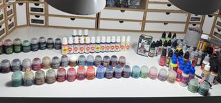 Lote de unas (133 aprox ) pinturas para modelismo