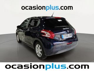 Peugeot 208 HDi 68 Style 50 kW (68 CV)