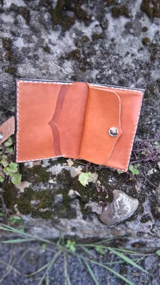 Cartera artesanal cuero con ideal Dia del padre.