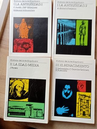 LOTE DE 4 LIBROS DE HISTORIA DEL ARTE HISPÁNICO