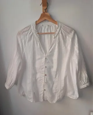 Blusa blanca manga 3/4