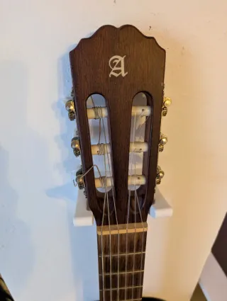 Guitarra española Alhambra 1C Negra - Buen estado