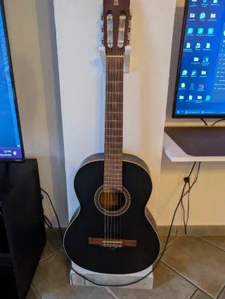 Guitarra española Alhambra 1C Negra - Buen estado