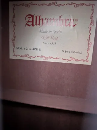 Guitarra española Alhambra 1C Negra - Buen estado